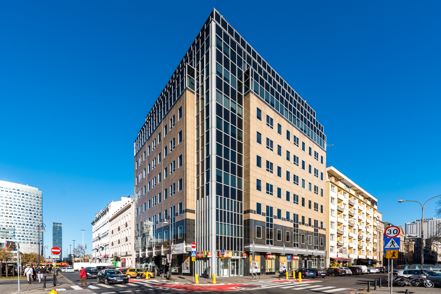 Zdjęcie architektury budynku Warsaw Corporate Center